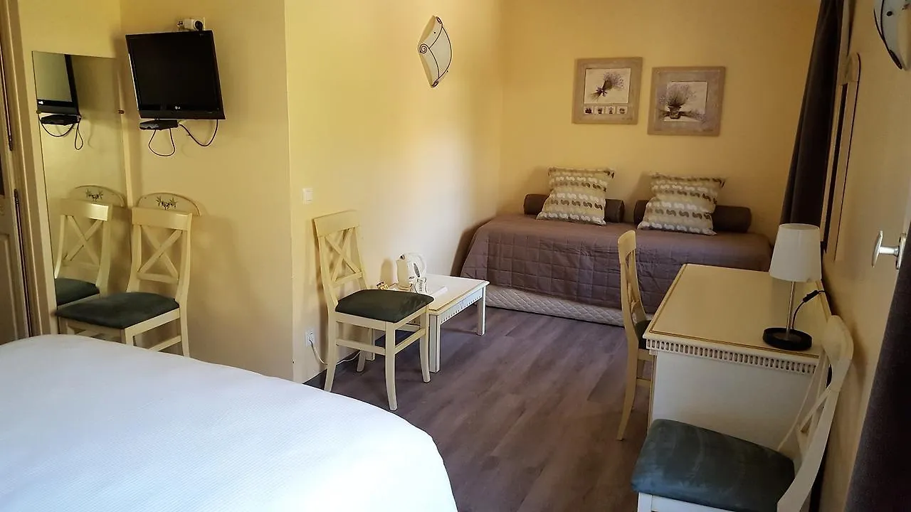 Hotel Le Mas Du Colombier Cadenet