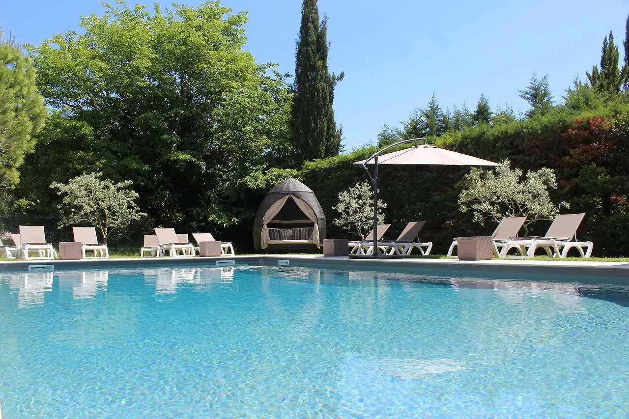 *** Hotel Le Mas Du Colombier Cadenet France