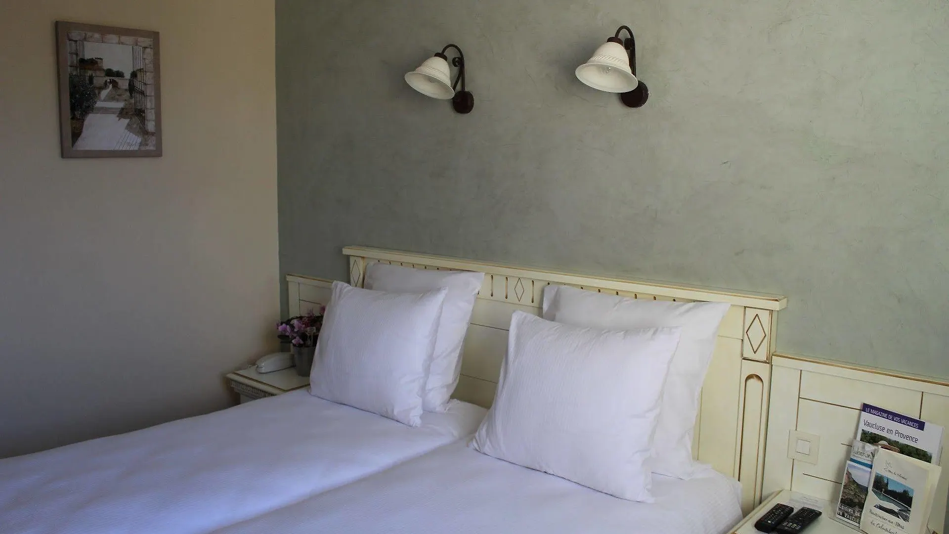 Hotel Le Mas Du Colombier Cadenet